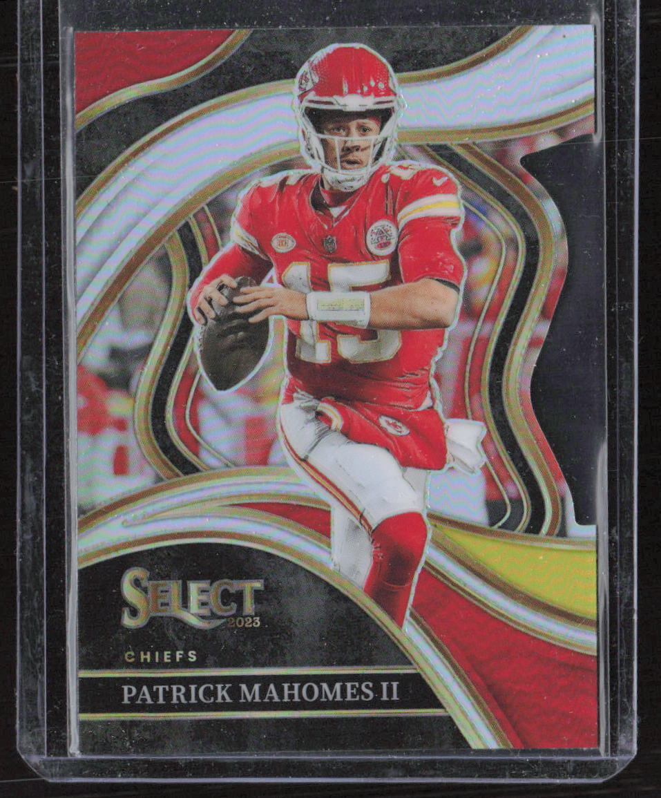 2023 Panini Select #226 Patrick Mahomes II Red and Yellow Prizms Die Cuts